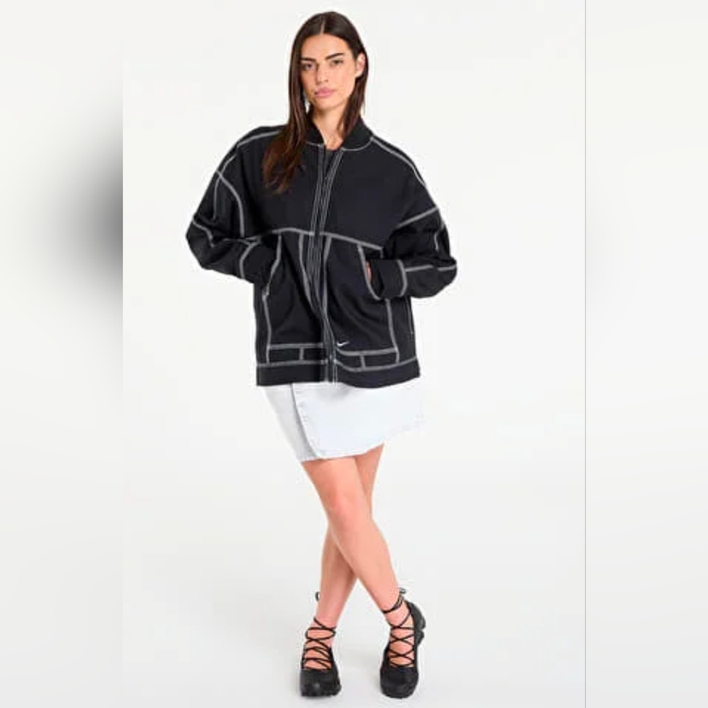 Rare Nike Sportswear Women's Oversized Graphic Cargo Jacket Large